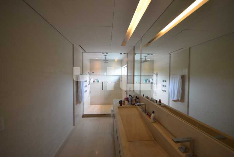 Conheça BANHEIRO do imóvel - Casa em Condomínio 4 quartos à venda Rio de Janeiro,RJ - R$ 9.500.000 - 00672CA - 12 BANHEIRO - 12