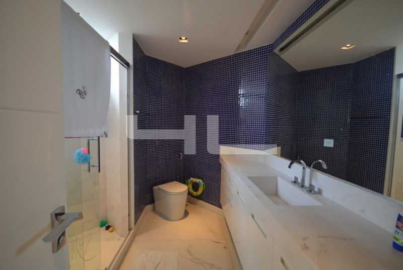Conheça BANHEIRO do imóvel - Casa em Condomínio 4 quartos à venda Rio de Janeiro,RJ - R$ 9.500.000 - 00672CA - 21 BANHEIRO - 21