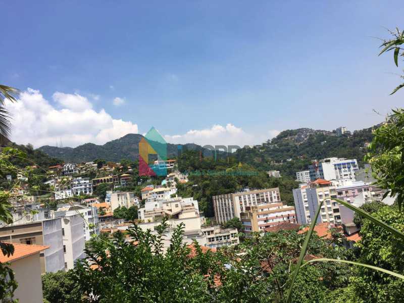 Conheça VISTA FRONTAL do imóvel - CASA EM LARANJEIRAS EM RUA ARBORIZADA COM VAGA DE GARAGEM, SILENCIOSA !! - BOCA30012 - 1 VISTA FRONTAL - CASA EM LARANJEIRAS EM RUA ARBORIZADA COM VAGA DE GARAGEM, SILENCIOSA !! - BOCA30012 - 1