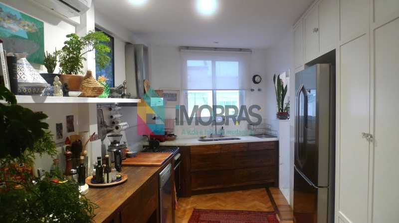 Conheça cozinha do imóvel - COPACABANA POSTO 6, ORIGINAL 3 QUARTOS VISTA PARCIAL MAR, SUITE GARAGEM 152 M2 - CPAP30891 - 12 cozinha - COPACABANA POSTO 6, ORIGINAL 3 QUARTOS VISTA PARCIAL MAR, SUITE GARAGEM 152 M2 - CPAP30891 - 12