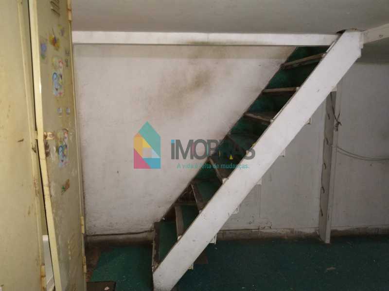 Conheça ESCADA PARA 2º PISO do imóvel - LOJÃO EM COPACABANA PRÓXIMO AO METRO, NÃO PAGA CONDOMÍNIO !!! - CPLJ00102 - 17 ESCADA PARA 2º PISO - LOJÃO EM COPACABANA PRÓXIMO AO METRO, NÃO PAGA CONDOMÍNIO !!! - CPLJ00102 - 17