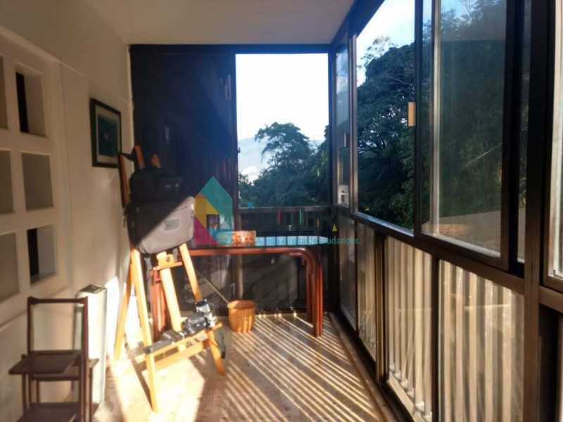 Conheça VARANDA do imóvel - EXCELENTE APARTAMENTO EM COPACABANA COM 3 VAGAS DE GARAGEM, DENTRO DO VERDE! - AP4180 - 1 VARANDA - EXCELENTE APARTAMENTO EM COPACABANA COM 3 VAGAS DE GARAGEM, DENTRO DO VERDE! - AP4180 - 1