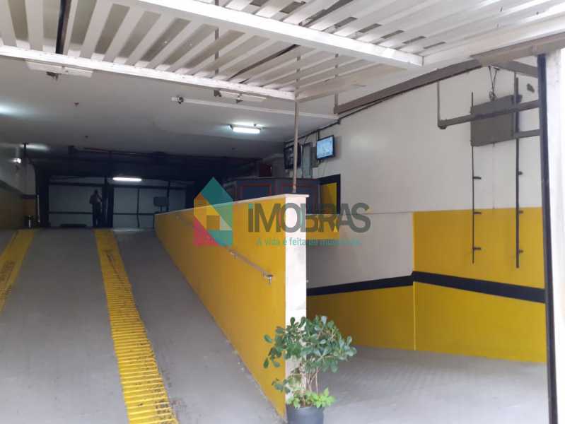 Conheça garagem do imóvel - EXCELENTE SALA COMERCIAL COM VAGA DE GARAGEM NO CORAÇÃO DE COPACABANA COLADO NO METRO!! - CPSL00136 - 15 garagem - EXCELENTE SALA COMERCIAL COM VAGA DE GARAGEM NO CORAÇÃO DE COPACABANA COLADO NO METRO!! - CPSL00136 - 15