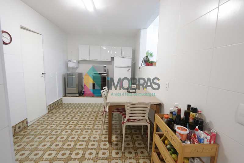 Conheça IMG_1800 do imóvel - APARTAMENTO EM COPACABANA PRÓXIMO AO METRO DE 4 QUARTOS, 2 SUÍTES COM 2 VAGAS DE GARAGEM!! - AP4565 - 16 IMG_1800 - APARTAMENTO EM COPACABANA PRÓXIMO AO METRO DE 4 QUARTOS, 2 SUÍTES COM 2 VAGAS DE GARAGEM!! - AP4565 - 16