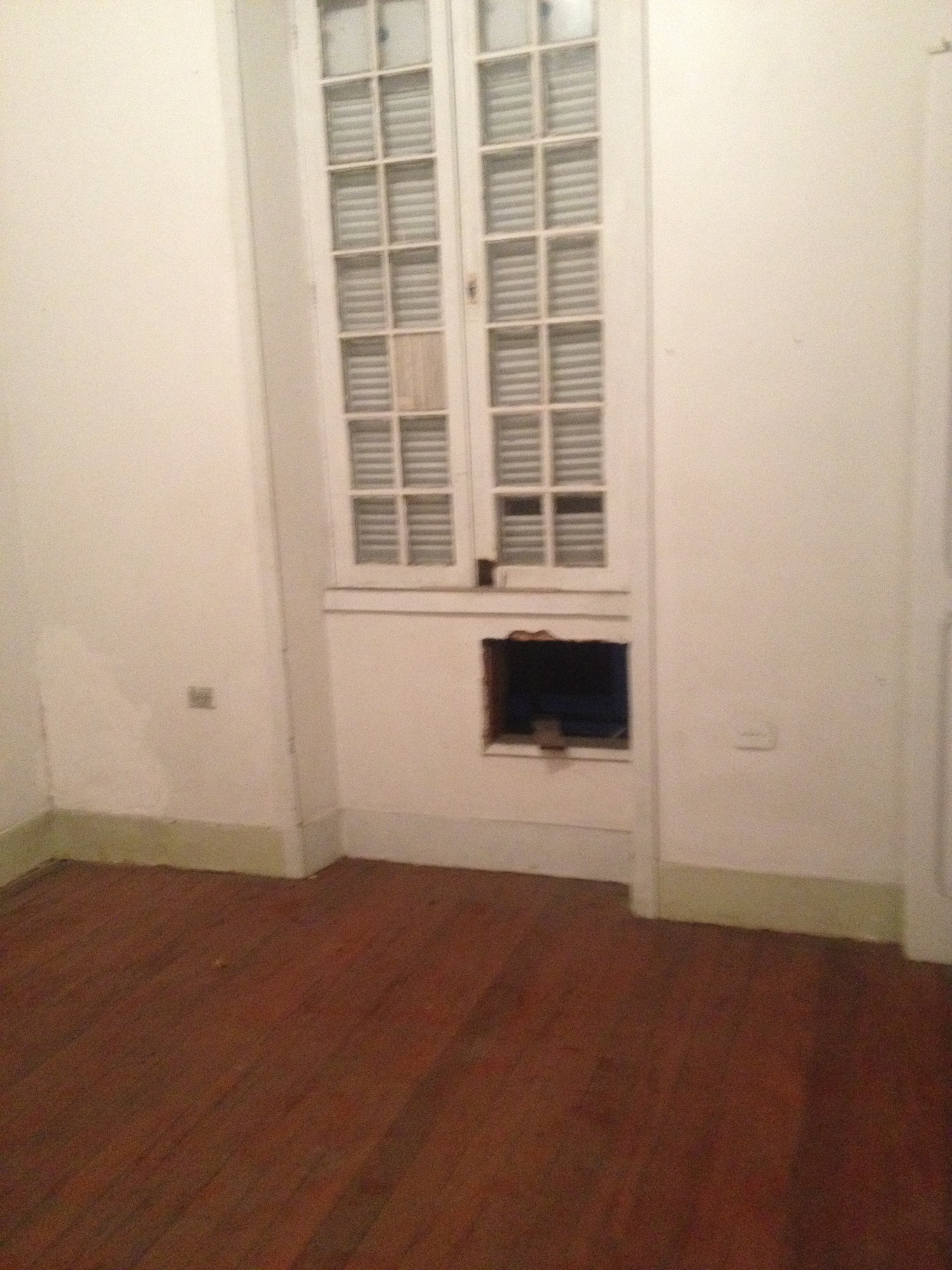 Conheça FOTO2 do imóvel - CASA DE RUA EM COPACABANA EM RUA NOBRE SILENCIOSA NO CORAÇÃO DE COPACABANA PROXIMO AO METRO!! - CA2530 - 5 FOTO2 - CASA DE RUA EM COPACABANA EM RUA NOBRE SILENCIOSA NO CORAÇÃO DE COPACABANA PROXIMO AO METRO!! - CA2530 - 5