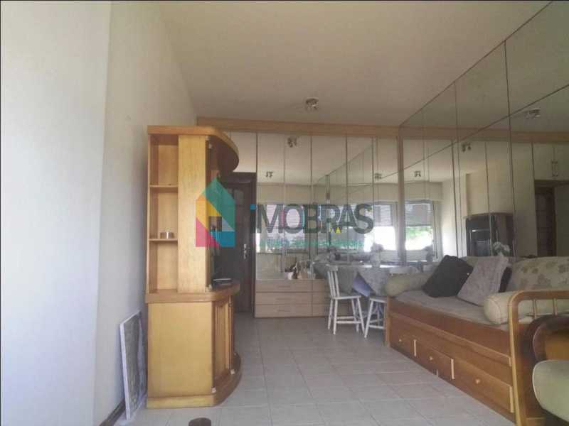 Conheça Sala Vista da Janela do imóvel - Apartamento Avenida Atlântica,Copacabana,IMOBRAS RJ,Rio de Janeiro,RJ Para Alugar,35m² - CPAP00067 - 8 Sala Vista da Janela - Apartamento Avenida Atlântica,Copacabana,IMOBRAS RJ,Rio de Janeiro,RJ Para Alugar,35m² - CPAP00067 - 8