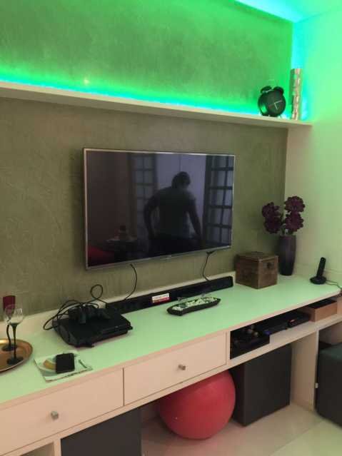 Conheça WhatsApp Image 2018-02-18 at 1 do imóvel - EXCELENTE SALA QUARTO TOTALMENTE REFORMADO NO POSTO 2!!! - CPAP10313 - 19 WhatsApp Image 2018-02-18 at 1 - EXCELENTE SALA QUARTO TOTALMENTE REFORMADO NO POSTO 2!!! - CPAP10313 - 19