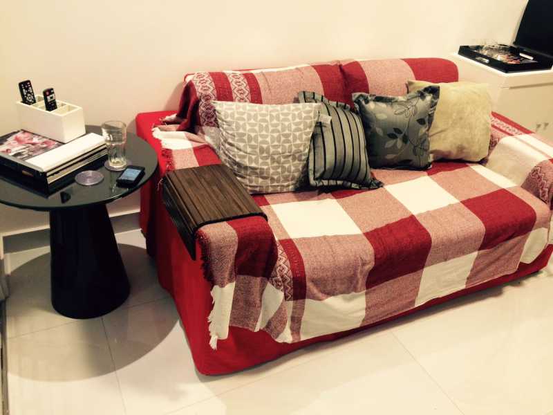 Conheça WhatsApp Image 2018-02-18 at 1 do imóvel - EXCELENTE SALA QUARTO TOTALMENTE REFORMADO NO POSTO 2!!! - CPAP10313 - 25 WhatsApp Image 2018-02-18 at 1 - EXCELENTE SALA QUARTO TOTALMENTE REFORMADO NO POSTO 2!!! - CPAP10313 - 25