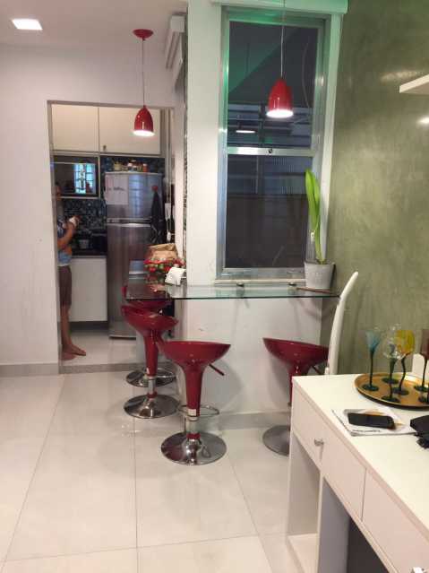 Conheça WhatsApp Image 2018-02-18 at 1 do imóvel - EXCELENTE SALA QUARTO TOTALMENTE REFORMADO NO POSTO 2!!! - CPAP10313 - 28 WhatsApp Image 2018-02-18 at 1 - EXCELENTE SALA QUARTO TOTALMENTE REFORMADO NO POSTO 2!!! - CPAP10313 - 28