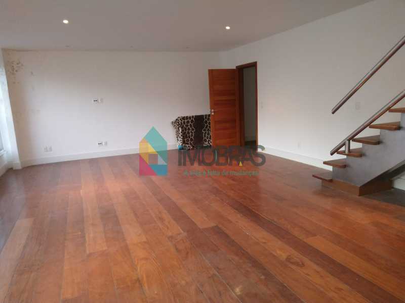Conheça IMG_20190812_173435960 do imóvel - COBERTURA REFORMADA EM COPACABANA DUPLEX COM 6 QUARTOS, 2 SUÍTES. CHURRASQUEIRA NO TERRAÇO!! - COD2433 - 10 IMG_20190812_173435960 - COBERTURA REFORMADA EM COPACABANA DUPLEX COM 6 QUARTOS, 2 SUÍTES. CHURRASQUEIRA NO TERRAÇO!! - COD2433 - 10
