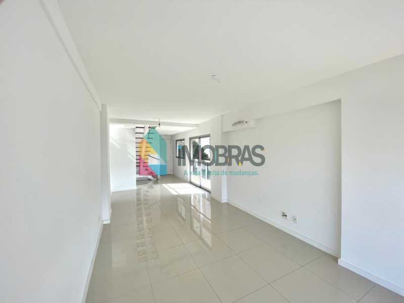 Conheça 8 do imóvel - COBERTURA DUPLEX COM PISCINA E CHURRASQUEIRA , 4 VAGAS DE GARAGEM , 300 METROS. - CPCO40046 - 13 8 - COBERTURA DUPLEX COM PISCINA E CHURRASQUEIRA , 4 VAGAS DE GARAGEM , 300 METROS. - CPCO40046 - 13