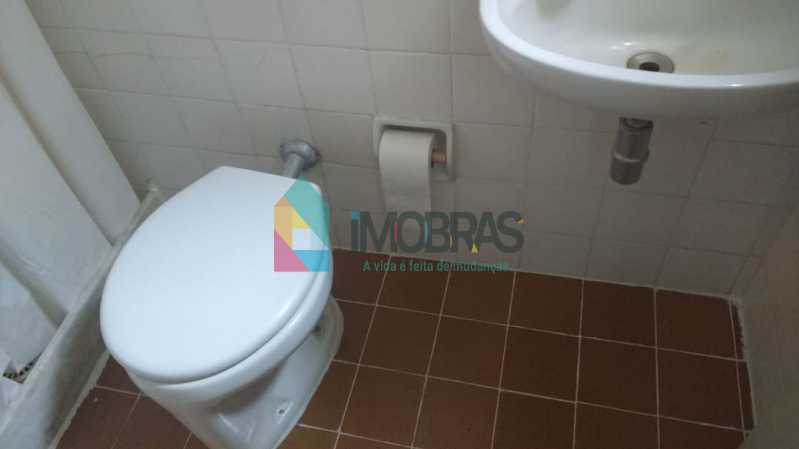 Conheça banheiro serviço do imóvel - APARTAMENTO NO COSME VELHO COM 2 VAGAS DE GARAGEM!! - FLAP30032 - 23 banheiro serviço - APARTAMENTO NO COSME VELHO COM 2 VAGAS DE GARAGEM!! - FLAP30032 - 23