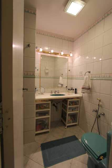 Conheça 12 - Banheiro Suite do imóvel - Apartamento À VENDA, Copacabana, Rio de Janeiro, RJ - AP913 - 8 12 - Banheiro Suite - Apartamento À VENDA, Copacabana, Rio de Janeiro, RJ - AP913 - 8