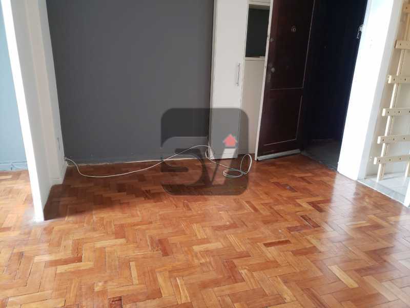 Conheça Sala do imóvel - Flamengo. Conjugadão dividido. 40m². Varanda. Iluminado e arejado. - SVKI10008 - 6 Sala - Flamengo. Conjugadão dividido. 40m². Varanda. Iluminado e arejado. - SVKI10008 - 6