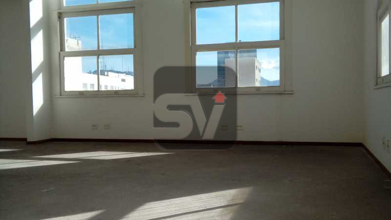 Conheça SALA do imóvel - Centro. Sala comercial. Ponto nobre. Próximo a vasto comercio, metrô, ônibus e Fórum. Sem conta de água e IPTU. Prédio com portaria 24 horas e segurança, circuito interno de vigilância por câmeras, três elevadores sociais e elevadores com cabineiro. - VISL00012 - 6 SALA - Centro. Sala comercial. Ponto nobre. Próximo a vasto comercio, metrô, ônibus e Fórum. Sem conta de água e IPTU. Prédio com portaria 24 horas e segurança, circuito interno de vigilância por câmeras, três elevadores sociais e elevadores com cabineiro. - VISL00012 - 6