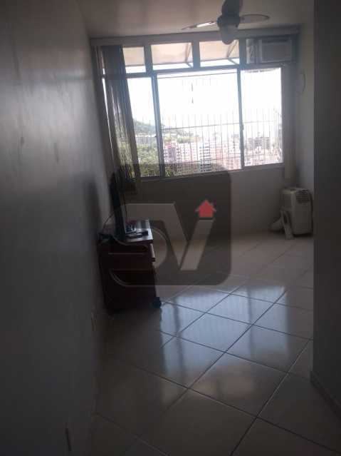 Conheça Sala/ Quarto do imóvel - Mobiliado. Silencioso. Indevassável. Andar Alto. Laranjeiras. Kitnet - VIKI00065 - 5 Sala/ Quarto - Mobiliado. Silencioso. Indevassável. Andar Alto. Laranjeiras. Kitnet - VIKI00065 - 5