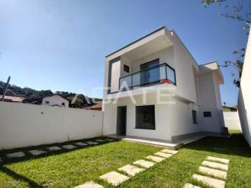 Lançamento - Imobiliária Agatê Imóveis vende Casa Duplex de 150 m² Itaipu - Niterói por 790 mil reais. - HTCA30318