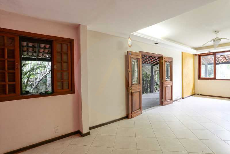 Conheça 5 - Sala do imóvel - Agate imoveis vende casa em condominio Regiao Oceanica Itaipu Niteroi - HTCN50002 - 7 5 - Sala - Agate imoveis vende casa em condominio Regiao Oceanica Itaipu Niteroi - HTCN50002 - 7