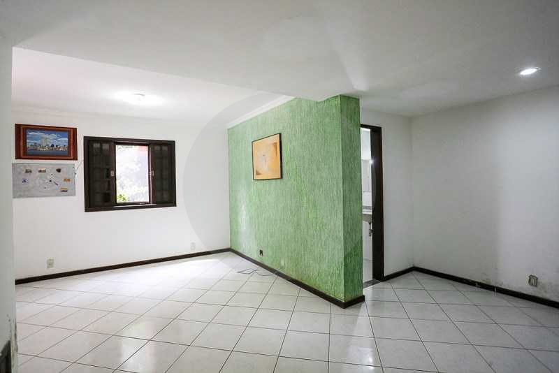 Conheça 9 - Suite 1º Pav. do imóvel - Agate imoveis vende casa em condominio Regiao Oceanica Itaipu Niteroi - HTCN50002 - 11 9 - Suite 1º Pav. - Agate imoveis vende casa em condominio Regiao Oceanica Itaipu Niteroi - HTCN50002 - 11