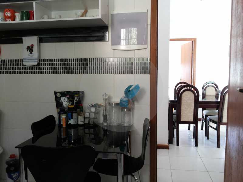 Conheça 16 - Cozinha do imóvel - Imobiliária Agatê Imóveis vende Casa de 98 m² Itaipu - Niterói por 420 mil reais. - HTCA30064 - 18 16 - Cozinha - Imobiliária Agatê Imóveis vende Casa de 98 m² Itaipu - Niterói por 420 mil reais. - HTCA30064 - 18