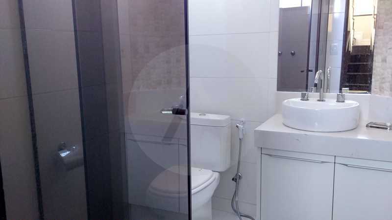 Conheça 16 - Banheiro Social 2º Piso do imóvel - Imobiliária Agatê Imóveis vende Casa de 330m² Camboinhas - Niterói por 2.800 milhões reais. - HTCA40046 - 17 16 - Banheiro Social 2º Piso - Imobiliária Agatê Imóveis vende Casa de 330m² Camboinhas - Niterói por 2.800 milhões reais. - HTCA40046 - 17