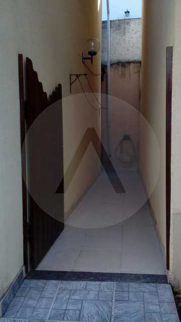 Conheça 24 Casa em Condomínio Itaipu do imóvel - IMOBILIÁRIA AGATÊ IMÓVEIS VENDE CASA CONDOMÍNIO ITAIPU NITERÓI. - HTCN30065 - 26 24 Casa em Condomínio Itaipu - IMOBILIÁRIA AGATÊ IMÓVEIS VENDE CASA CONDOMÍNIO ITAIPU NITERÓI. - HTCN30065 - 26