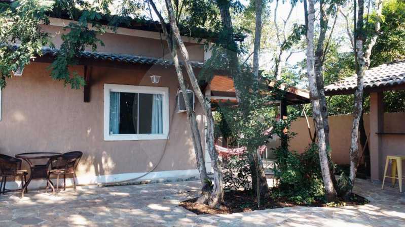 Conheça 1 Casa Linear Itaipu. do imóvel - Imobiliária Agatê Imóveis vende Casa Padrão de 120m² Itaipu - Niterói por 590 mil reais. - HTCA30167 - 3 1 Casa Linear Itaipu. - Imobiliária Agatê Imóveis vende Casa Padrão de 120m² Itaipu - Niterói por 590 mil reais. - HTCA30167 - 3