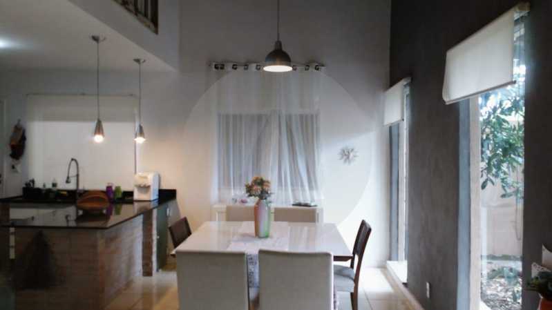 Conheça 15 Casa Linear Itaipu. do imóvel - Imobiliária Agatê Imóveis vende Casa Padrão de 120m² Itaipu - Niterói por 590 mil reais. - HTCA30167 - 1 15 Casa Linear Itaipu. - Imobiliária Agatê Imóveis vende Casa Padrão de 120m² Itaipu - Niterói por 590 mil reais. - HTCA30167 - 1