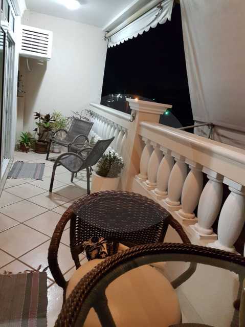Conheça 3 Apartamento Padrão Itaipu. do imóvel - Imobiliária Agatê Imóveis vende Apartamento Padrão de 160m² Itaipu - Niterói por 820 mil reais. - HTAP40003 - 4 3 Apartamento Padrão Itaipu. - Imobiliária Agatê Imóveis vende Apartamento Padrão de 160m² Itaipu - Niterói por 820 mil reais. - HTAP40003 - 4