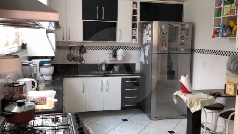 Conheça 9 Casa em Condomínio Varzea d do imóvel - Imobiliária Agatê Imóveis vende Casa em Condomínio de 200m² Várzea das Moças - Niterói por 990 mil reais. - HTCN40052 - 11 9 Casa em Condomínio Varzea d - Imobiliária Agatê Imóveis vende Casa em Condomínio de 200m² Várzea das Moças - Niterói por 990 mil reais. - HTCN40052 - 11