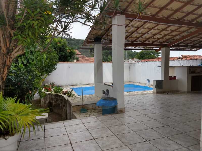 Conheça 14 Casa Padrão Itaipu. do imóvel - Imobiliária Agatê Imóveis vende Casa Padrão de 220m² Itaipu - Niterói por 700 mil reais. - HTCA30182 - 15 14 Casa Padrão Itaipu. - Imobiliária Agatê Imóveis vende Casa Padrão de 220m² Itaipu - Niterói por 700 mil reais. - HTCA30182 - 15