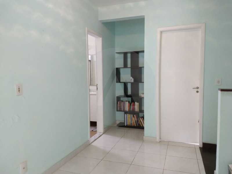 Conheça 25 Casa Padrão Itaipu. do imóvel - Imobiliária Agatê Imóveis vende Casa Padrão de 220m² Itaipu - Niterói por 700 mil reais. - HTCA30182 - 26 25 Casa Padrão Itaipu. - Imobiliária Agatê Imóveis vende Casa Padrão de 220m² Itaipu - Niterói por 700 mil reais. - HTCA30182 - 26