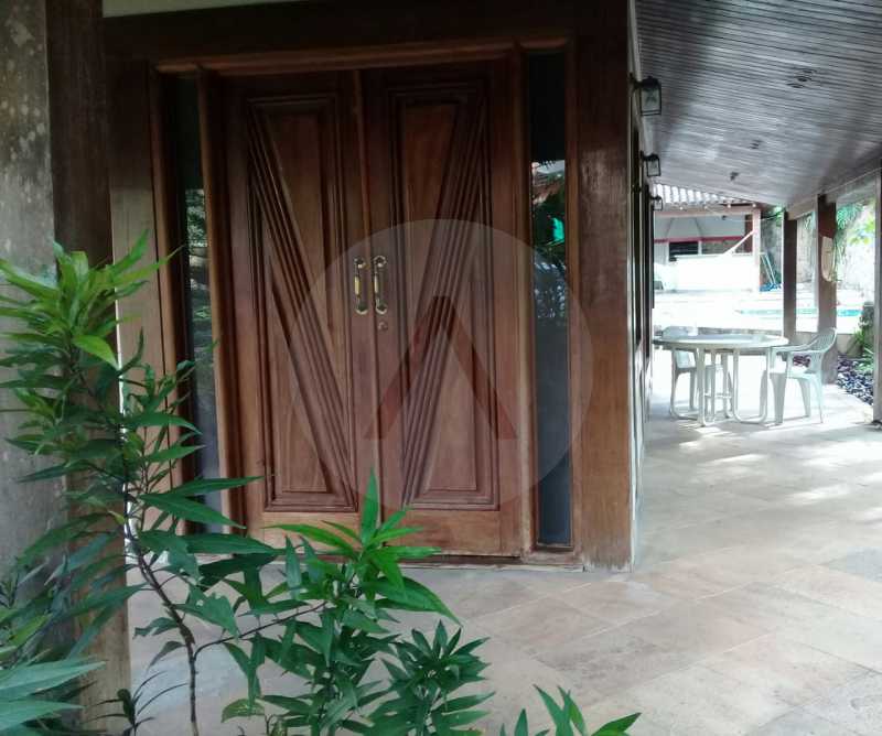 Conheça 8 Casa Duplex em Condomínio I do imóvel - Imobiliária Agatê Imóveis vende Casa em Condomínio de 420m² Itaipu - Niterói por 1.400 mil reais. - HTCN50009 - 9 8 Casa Duplex em Condomínio I - Imobiliária Agatê Imóveis vende Casa em Condomínio de 420m² Itaipu - Niterói por 1.400 mil reais. - HTCN50009 - 9