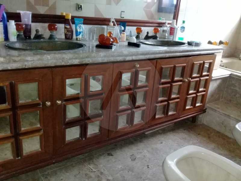 Conheça 25 Casa Duplex em Condomínio do imóvel - Imobiliária Agatê Imóveis vende Casa em Condomínio de 420m² Itaipu - Niterói por 1.400 mil reais. - HTCN50009 - 25 25 Casa Duplex em Condomínio - Imobiliária Agatê Imóveis vende Casa em Condomínio de 420m² Itaipu - Niterói por 1.400 mil reais. - HTCN50009 - 25