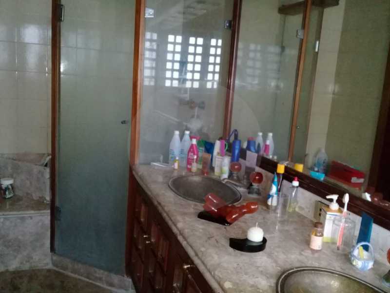 Conheça 26 Casa Duplex em Condomínio do imóvel - Imobiliária Agatê Imóveis vende Casa em Condomínio de 420m² Itaipu - Niterói por 1.400 mil reais. - HTCN50009 - 26 26 Casa Duplex em Condomínio - Imobiliária Agatê Imóveis vende Casa em Condomínio de 420m² Itaipu - Niterói por 1.400 mil reais. - HTCN50009 - 26