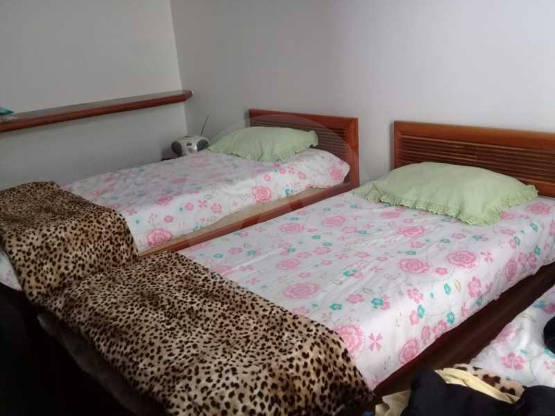 Conheça 29 Casa Duplex em Condomínio do imóvel - Imobiliária Agatê Imóveis vende Casa em Condomínio de 420m² Itaipu - Niterói por 1.400 mil reais. - HTCN50009 - 29 29 Casa Duplex em Condomínio - Imobiliária Agatê Imóveis vende Casa em Condomínio de 420m² Itaipu - Niterói por 1.400 mil reais. - HTCN50009 - 29