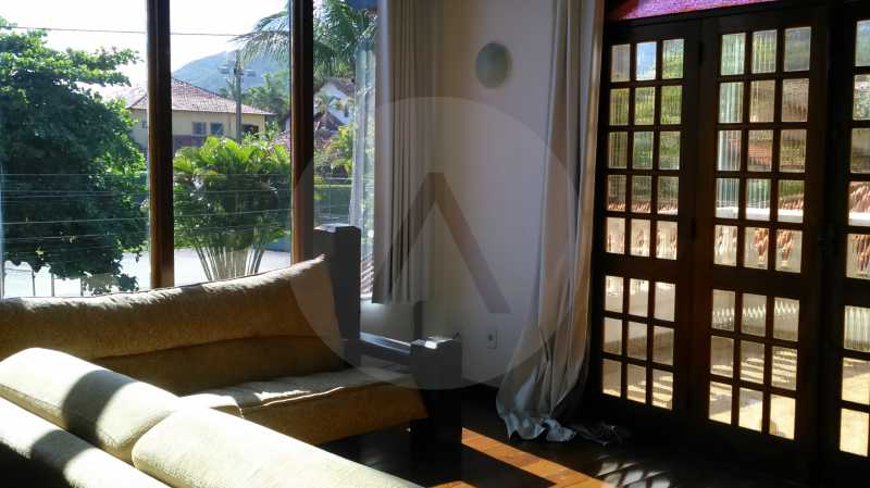 Conheça 16-Casa Condomínio Piratininga do imóvel - Imobiliária Agatê Imóveis vende Casa Duplex em Condomínio de 400m² Piratininga - Niterói por 1.350 mil reais. - HTCN40066 - 17 16-Casa Condomínio Piratininga - Imobiliária Agatê Imóveis vende Casa Duplex em Condomínio de 400m² Piratininga - Niterói por 1.350 mil reais. - HTCN40066 - 17
