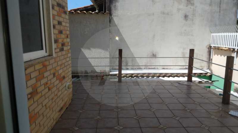Conheça 10 Casa Padrão Piratininga. do imóvel - Imobiliária Agatê Imóveis vende Casa Triplex de 316 m² Piratininga - Niterói por 1.150 mil reais. - HTCA40105 - 11 10 Casa Padrão Piratininga. - Imobiliária Agatê Imóveis vende Casa Triplex de 316 m² Piratininga - Niterói por 1.150 mil reais. - HTCA40105 - 11