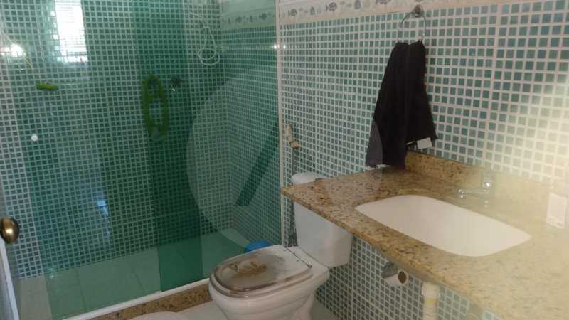 Conheça 14 Casa Padrão Piratininga. do imóvel - Imobiliária Agatê Imóveis vende Casa Triplex de 316 m² Piratininga - Niterói por 1.150 mil reais. - HTCA40105 - 15 14 Casa Padrão Piratininga. - Imobiliária Agatê Imóveis vende Casa Triplex de 316 m² Piratininga - Niterói por 1.150 mil reais. - HTCA40105 - 15