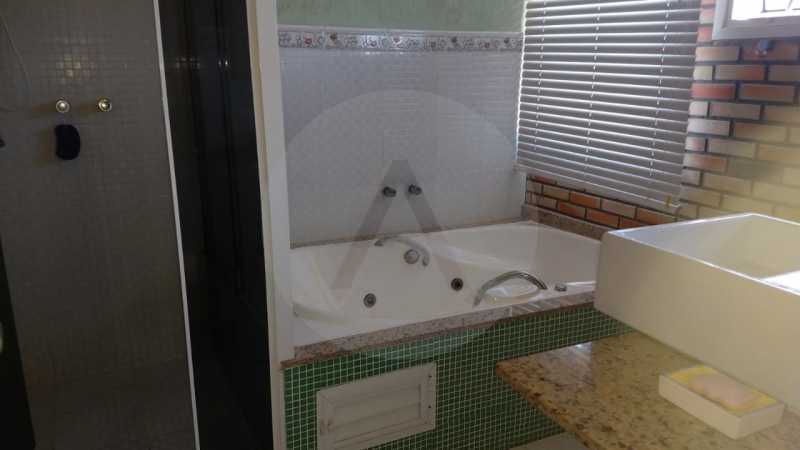 Conheça 17 Casa Padrão Piratininga. do imóvel - Imobiliária Agatê Imóveis vende Casa Triplex de 316 m² Piratininga - Niterói por 1.150 mil reais. - HTCA40105 - 18 17 Casa Padrão Piratininga. - Imobiliária Agatê Imóveis vende Casa Triplex de 316 m² Piratininga - Niterói por 1.150 mil reais. - HTCA40105 - 18