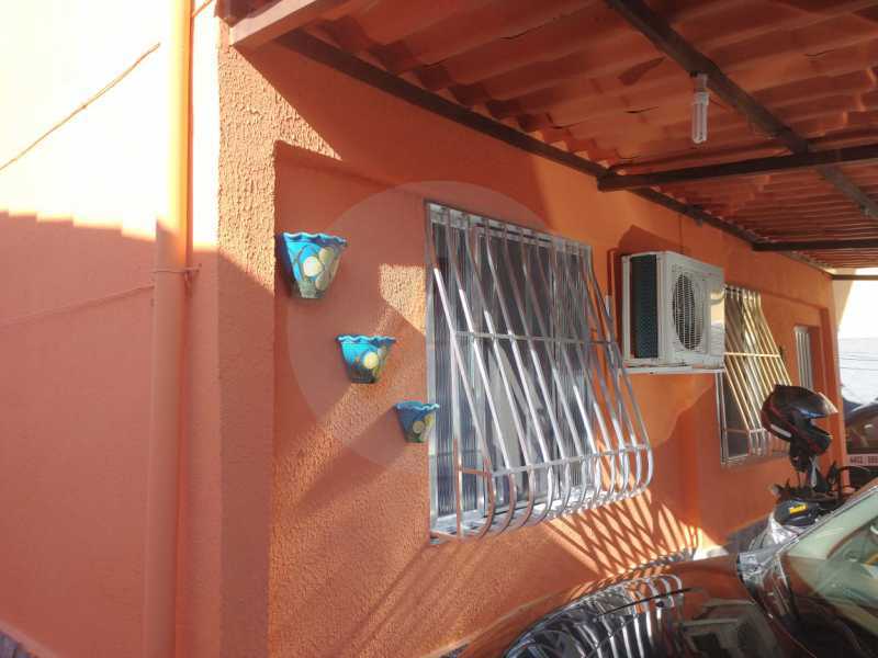 Conheça 1 Casa Duplex Itaipu. do imóvel - Imobiliária Agatê Imóveis vende Casa em Condomínio de 223m² Itaipu - Niterói. - HTCN40079 - 5 1 Casa Duplex Itaipu. - Imobiliária Agatê Imóveis vende Casa em Condomínio de 223m² Itaipu - Niterói. - HTCN40079 - 5