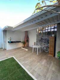 Imobiliária Agatê Imóveis vende Casa Duplex - Piratininga - Niterói. - HTCA40131