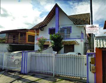 Imobiliária Agatê Imóveis vende Casa Duplex de 140m² por 630 mil reais - Itaipu - Niterói. - HTCA30300
