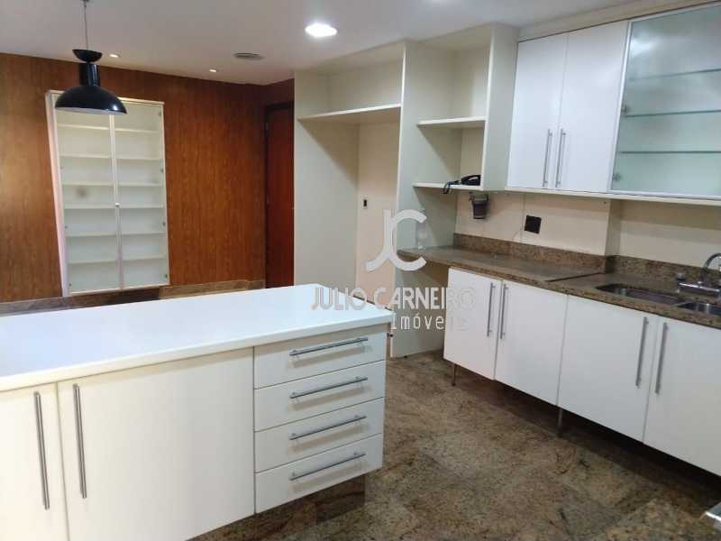 Conheça 9 - WhatsApp Image 2019-07-15 do imóvel - Casa em Condomínio Villa Verde, Rio de Janeiro, Zona Oeste ,Barra da Tijuca, RJ Para Venda e Aluguel, 4 Quartos, 470m² - JCCN40044 - 17 9 - WhatsApp Image 2019-07-15 - Casa em Condomínio Villa Verde, Rio de Janeiro, Zona Oeste ,Barra da Tijuca, RJ Para Venda e Aluguel, 4 Quartos, 470m² - JCCN40044 - 17