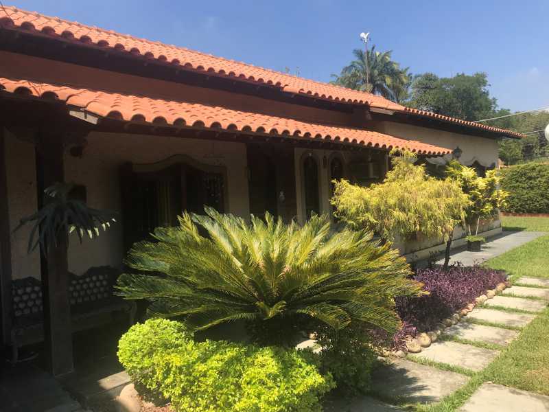 Conheça Foto 19-12-2018 10 55 01 do imóvel - ÓTIMA CAS COMPOSTA POR QUINTAL, SALA, 3 QUARTOS SENDO 1 SUÍTE, COZINHA, BANHEIRO SOCIAL, LOCALIZADA EM UM MARAVILHOSO CONDOMÍNIO À 15 MINUTOS DA BARRA DA TIJUCA, PRÓXIMO À TRANS OLÍMPICA, EXCELENTES COLÉGIOS NA REGIÃO, BANCOS MERCADOS ETC... - MCASV3014 - 6 Foto 19-12-2018 10 55 01 - ÓTIMA CAS COMPOSTA POR QUINTAL, SALA, 3 QUARTOS SENDO 1 SUÍTE, COZINHA, BANHEIRO SOCIAL, LOCALIZADA EM UM MARAVILHOSO CONDOMÍNIO À 15 MINUTOS DA BARRA DA TIJUCA, PRÓXIMO À TRANS OLÍMPICA, EXCELENTES COLÉGIOS NA REGIÃO, BANCOS MERCADOS ETC... - MCASV3014 - 6