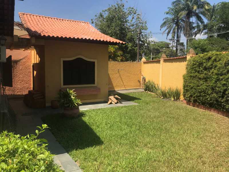 Conheça Foto 19-12-2018 10 55 30 do imóvel - ÓTIMA CAS COMPOSTA POR QUINTAL, SALA, 3 QUARTOS SENDO 1 SUÍTE, COZINHA, BANHEIRO SOCIAL, LOCALIZADA EM UM MARAVILHOSO CONDOMÍNIO À 15 MINUTOS DA BARRA DA TIJUCA, PRÓXIMO À TRANS OLÍMPICA, EXCELENTES COLÉGIOS NA REGIÃO, BANCOS MERCADOS ETC... - MCASV3014 - 7 Foto 19-12-2018 10 55 30 - ÓTIMA CAS COMPOSTA POR QUINTAL, SALA, 3 QUARTOS SENDO 1 SUÍTE, COZINHA, BANHEIRO SOCIAL, LOCALIZADA EM UM MARAVILHOSO CONDOMÍNIO À 15 MINUTOS DA BARRA DA TIJUCA, PRÓXIMO À TRANS OLÍMPICA, EXCELENTES COLÉGIOS NA REGIÃO, BANCOS MERCADOS ETC... - MCASV3014 - 7