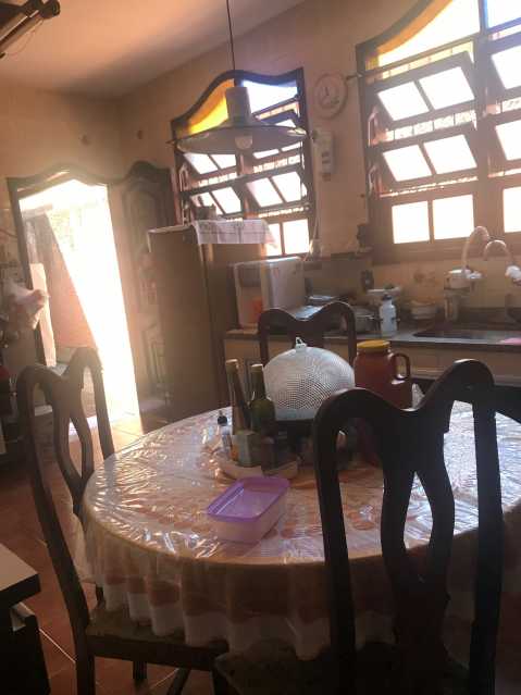 Conheça Foto 19-12-2018 10 59 41 do imóvel - ÓTIMA CAS COMPOSTA POR QUINTAL, SALA, 3 QUARTOS SENDO 1 SUÍTE, COZINHA, BANHEIRO SOCIAL, LOCALIZADA EM UM MARAVILHOSO CONDOMÍNIO À 15 MINUTOS DA BARRA DA TIJUCA, PRÓXIMO À TRANS OLÍMPICA, EXCELENTES COLÉGIOS NA REGIÃO, BANCOS MERCADOS ETC... - MCASV3014 - 18 Foto 19-12-2018 10 59 41 - ÓTIMA CAS COMPOSTA POR QUINTAL, SALA, 3 QUARTOS SENDO 1 SUÍTE, COZINHA, BANHEIRO SOCIAL, LOCALIZADA EM UM MARAVILHOSO CONDOMÍNIO À 15 MINUTOS DA BARRA DA TIJUCA, PRÓXIMO À TRANS OLÍMPICA, EXCELENTES COLÉGIOS NA REGIÃO, BANCOS MERCADOS ETC... - MCASV3014 - 18