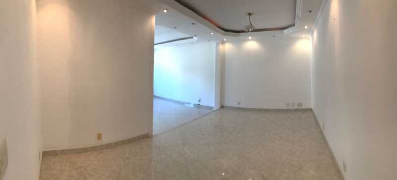 Conheça WhatsApp Image 2017-05-25 at 1 do imóvel - Excelente Casa Para Pessoas Exigentes - MCASV3001 - 14 WhatsApp Image 2017-05-25 at 1 - Excelente Casa Para Pessoas Exigentes - MCASV3001 - 14