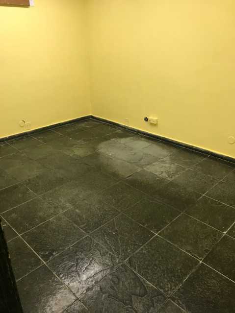 Conheça 9ff5d471-c7e2-4581-9825-972f37 do imóvel - 2 Excelentes Salas Comerciais sendo 1 com 75 M2 e outra com 30 M2, podendo serem juntas ou separadas, com Extraordinária Localização, Próxima Av. Brasil, Centro do Rio, Campo Vasco da Gama e Linha Vermelha, Aceitamos Proposta. - MCOML1005 - 7 9ff5d471-c7e2-4581-9825-972f37 - 2 Excelentes Salas Comerciais sendo 1 com 75 M2 e outra com 30 M2, podendo serem juntas ou separadas, com Extraordinária Localização, Próxima Av. Brasil, Centro do Rio, Campo Vasco da Gama e Linha Vermelha, Aceitamos Proposta. - MCOML1005 - 7