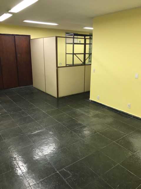 Conheça 2775f585-5869-4cba-8a24-9eb05f do imóvel - 2 Excelentes Salas Comerciais sendo 1 com 75 M2 e outra com 30 M2, podendo serem juntas ou separadas, com Extraordinária Localização, Próxima Av. Brasil, Centro do Rio, Campo Vasco da Gama e Linha Vermelha, Aceitamos Proposta. - MCOML1005 - 15 2775f585-5869-4cba-8a24-9eb05f - 2 Excelentes Salas Comerciais sendo 1 com 75 M2 e outra com 30 M2, podendo serem juntas ou separadas, com Extraordinária Localização, Próxima Av. Brasil, Centro do Rio, Campo Vasco da Gama e Linha Vermelha, Aceitamos Proposta. - MCOML1005 - 15